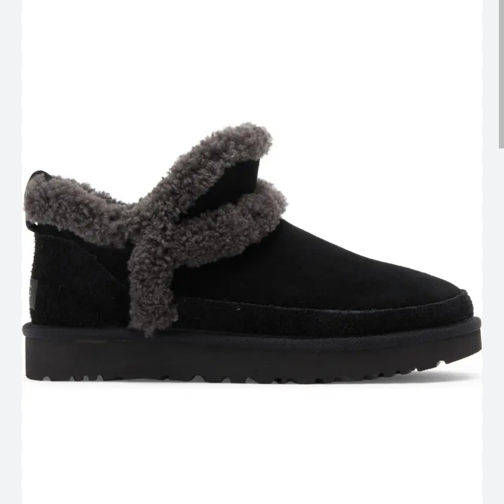 New UGG Classic Ultra Mini Spillseam Genuine Shearling Bootie Size 7
